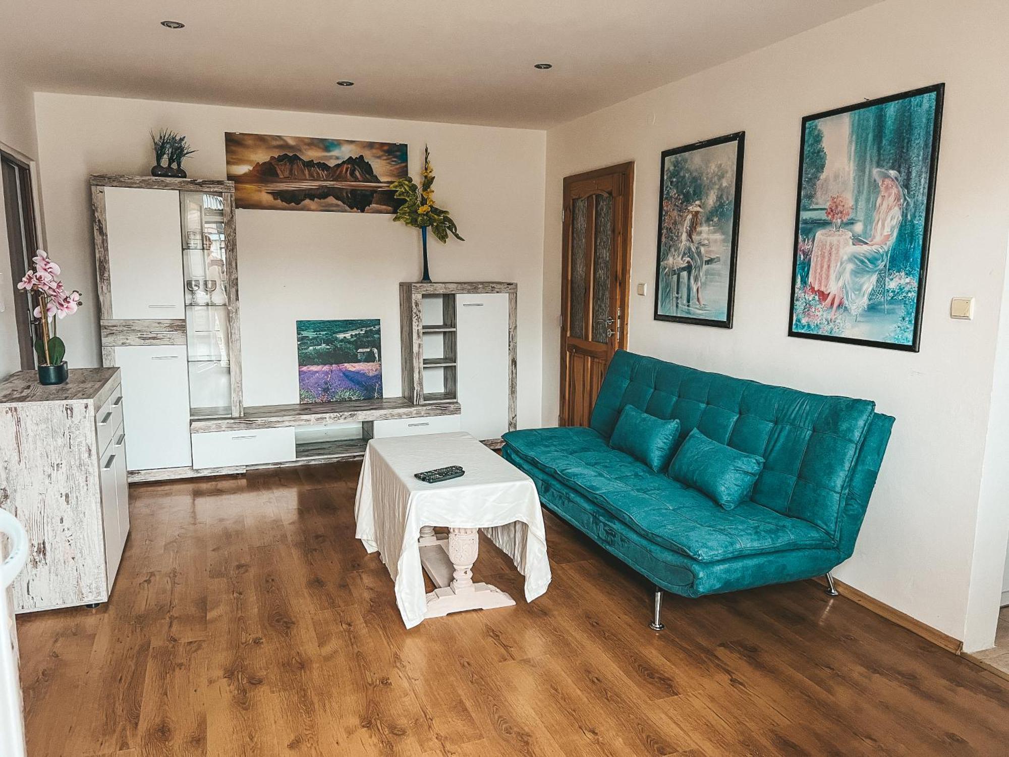 3 Bedroom Apartment In The Part Of The City Банска бистрица Екстериор снимка